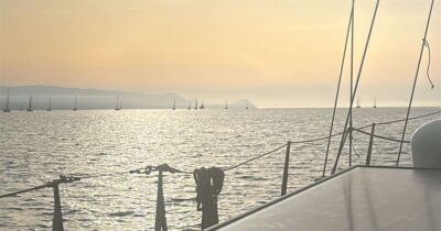 Copertina di Global Sumud Flotilla, 31 imbarcazioni sono ripartite da Creta. Destinazione Turchia e poi Gaza