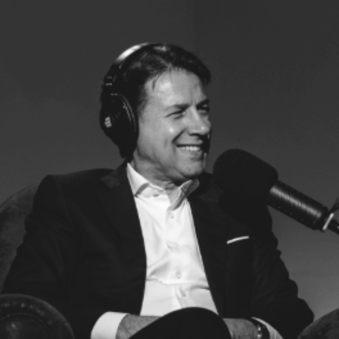 Giuseppe Conte: “Mio figlio si è ammalato nel periodo del Covid, è stato a letto per due anni. Ora ne è uscito e sono il papà più felice del mondo”