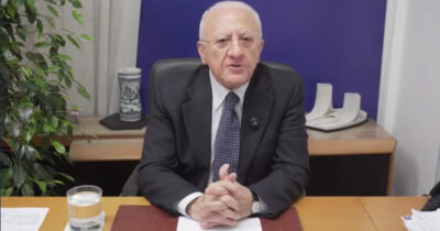 Copertina di De Luca attacca Sinistra Per Israele: “Silenzio sconvolgente su Gaza e Flotilla, vigliaccheria e opportunismo alimentano l’antisemitismo”