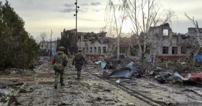 Copertina di Guerra in Ucraina, il Cremlino frena Trump: “La sua speranza di estendere la tregua è infondata”