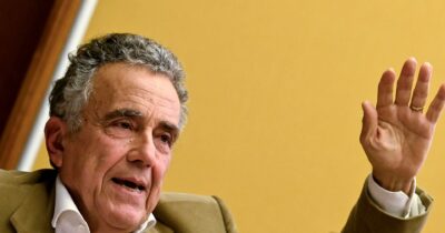 Copertina di L’economista Fabrizio Barca: “I giovani non hanno fiducia nei partiti: vogliono fatti, non annunci”