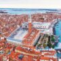 Copertina di Biennale, porto e affari: la corsa a ostacoli della destra a Venezia