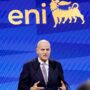 Copertina di Eni, la spesa per sponsorizzazioni decolla: 130 mln. Poca trasparenza