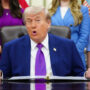 Copertina di Iran, Trump: “Continueremo a fare pressione per accordo. Cessate il fuoco appeso a un filo”. Teheran: “Da Usa richieste eccessive. Sì a piano cinese”.