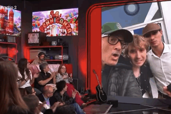 “Ieri ho incontrato Ethan e Thomas dei Måneskin. Gli ho chiesto se davvero torneranno insieme e mi hanno detto sì. Succederà a Sanremo 2027”: l’indiscrezione di Fiorello