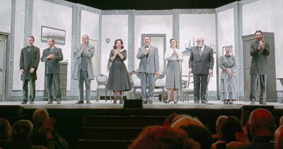 Copertina di Tullio Solenghi conclude il suo viaggio nel teatro di Govi con “Colpi di timone” al Teatro Carcano di Milano