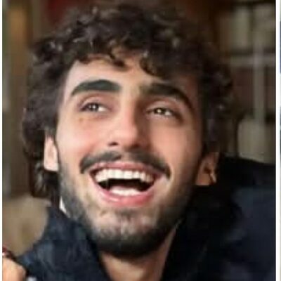 Copertina di “‘A volte ancora la sento, la coltellata’, ma ‘non odio’: la lettera di Davide, lo studente aggredito per 50 euro perdona i suoi aggressori