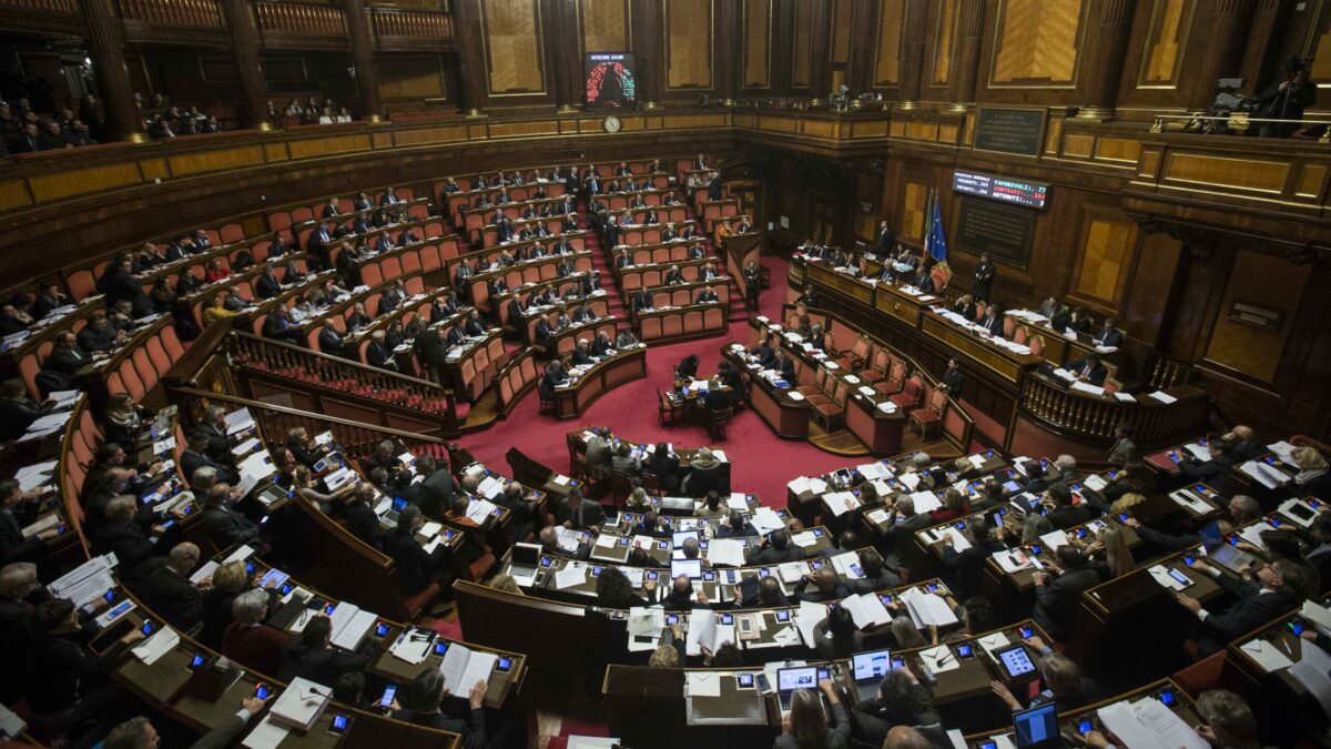 Sondaggi, frenata di Fratelli d’Italia e Pd. Vannacci supera Forza Italia: ora è il quarto partito