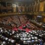 Copertina di Fine vita il 3 giugno in Aula al Senato: senza accordo si voterà il testo Pd. Forza Italia lavora per superare il veto di FdI