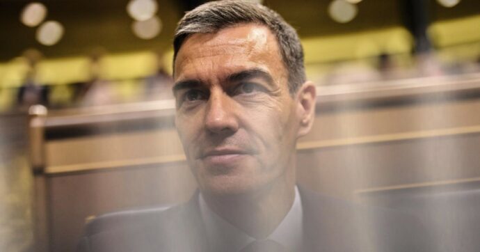 “Così la sanatoria di Sanchez per gli immigrati può premiare la destra”: il fattore evangelico in Spagna e la “teologia della prosperità”