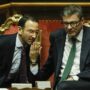 Copertina di Il sottosegretario Freni si ritira dalla corsa alla presidenza Consob, Giorgetti: “Scelta sua, io sono contento. Chi al posto suo? Chiedetelo a Meloni”