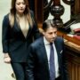 Copertina di La destra dorme di noia, Calenda s’offre ancora, Conte torna e avverte: “Niente inciuci, no a FI”