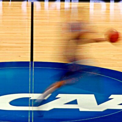 Copertina di L’America si prende i talenti italiani: perché i giovani del basket scappano in NCAA