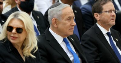Copertina di Israele va a elezioni anticipate: verso lo scioglimento della Knesset dopo la decisione degli ultraortodossi di togliere la fiducia