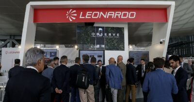 Copertina di Il socio dell’imprenditore Spalletta intercettato: “Mulé lo segnalò al dg di Leonardo”