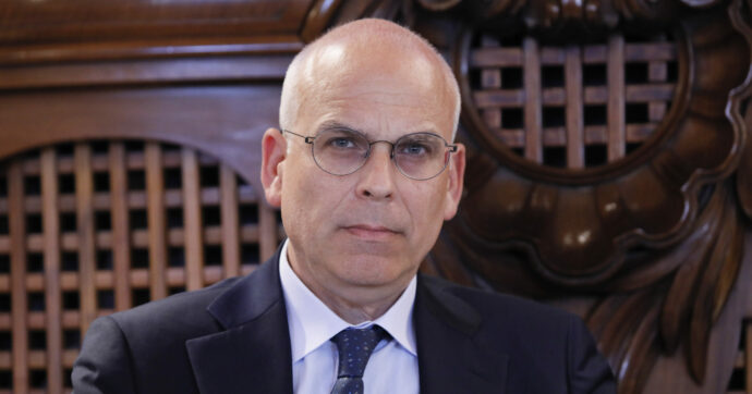 Zirpoli: “Stellantis tratta con i cinesi? Il governo entri nei negoziati per gli stabilimenti italiani”
