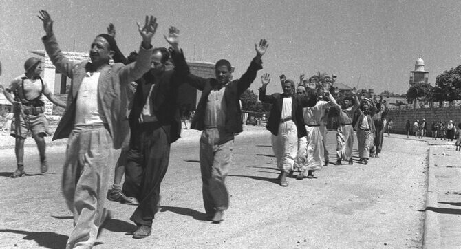 L’operazione segreta dell’Onu per salvare l’archivio palestinese di Gaza e Gerusalemme: milioni di documenti portati ad Amman