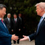 Copertina di Vertice Usa-Cina. Trump mette in discussione le armi a Taiwan, Xi traccia la linea rossa. E ora a Pechino arriva Putin