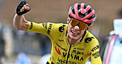 Copertina di Giro d’Italia, ecco Vingegaard: domina e vince sul Blockhaus. Pellizzari prova a seguirlo e crolla: “Ho sbagliato” | La nuova classifica generale