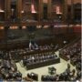 Copertina di Nella riforma elettorale della destra cancellati i collegi (che legano elettore ed eletto). Ma nessuno ha spiegato in cosa hanno fallito