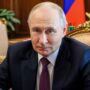 Copertina di Ucraina, massicci raid russi nella notte. Putin: “I contatti con Kiev continuano, il dialogo con gli Usa funziona”