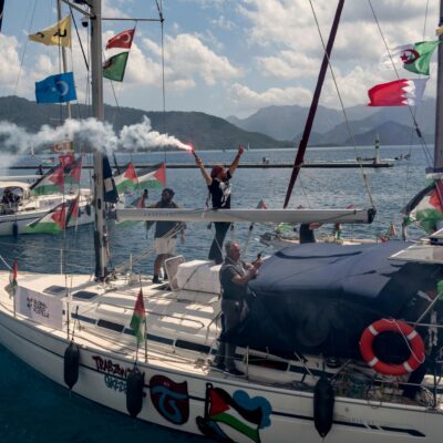Copertina di Flotilla, Israele minaccia: “A bordo pure affiliati di Hamas, interverranno gli incursori Shayet13”