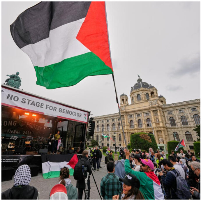 Eurovision 2026, 3mila manifestanti filo-palestinesi protestano a Vienna contro la partecipazione di Israele. Le autorità hanno predisposto controlli rafforzati