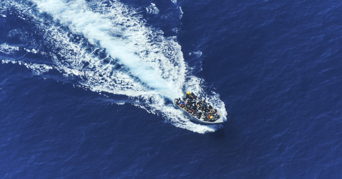 indagato il capitano della sea watch 5 sequestri a bordo della nave la ong i libici ci sparano ma l8217italia accusa noi da Ilfattoquotidiano.it indagato il capitano della sea watch 5 sequestri a bordo della nave la ong i libici ci sparano ma l8217italia accusa noi