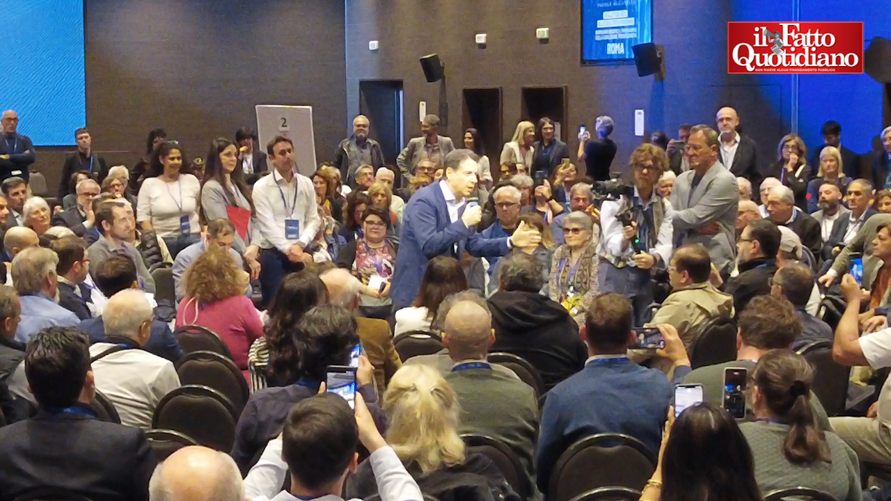 Sanità e scuola, a Roma si discutono le priorità del programma M5s. Conte: “Dobbiamo essere radicali”