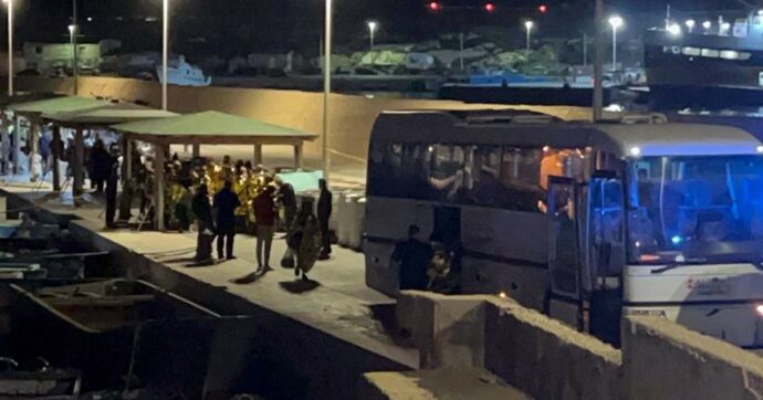 Lampedusa, neonata muore per ipotermia