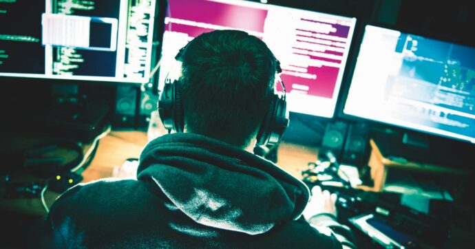 “Report” aveva ragione: rimosso il “software spia” al ministero