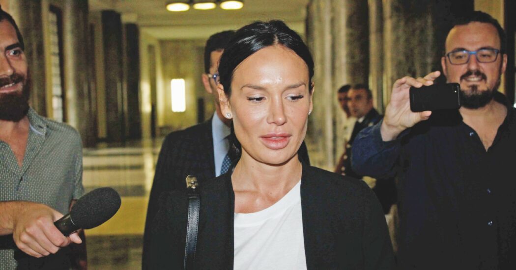 Grazia a Nicole Minetti, la Procura Generale di Milano rinvia l’udienza e prende tempo fino a giugno