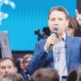 Copertina di M5S, Conte rilancia: largo ai non iscritti e proposte “radicali”