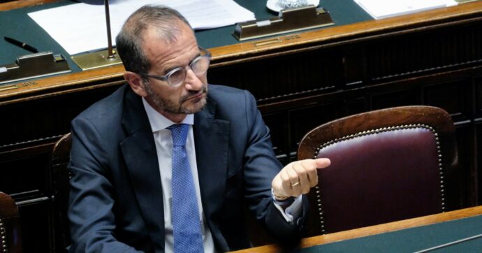 Case di comunità vuote, Gemmato ora silura Schillaci