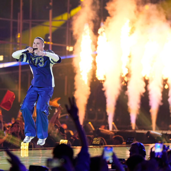 “Fatto insolito e grave. La nostra giuria di Eurovision ha dato 0 punti all’Ucraina e 3 punti alla Romania”: il direttore della tv moldava si dimette