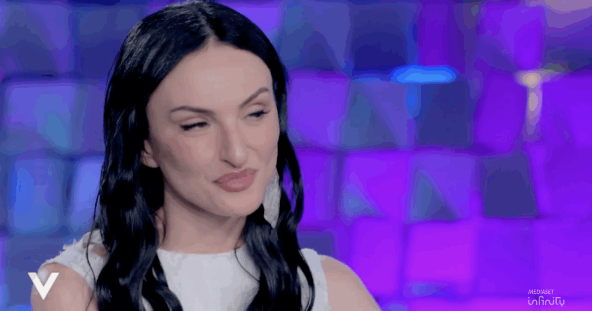 “Quanti anni mi restano? Fino a quando si può copulare? Da fidanzata sono molto focosa….Ho capito che devo curare anche il mio corpo”: così Arisa a Verissimo