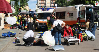 Copertina di Auto su pedoni a Modena, due milioni di malati senza giusta assistenza: il governo taglia i fondi
