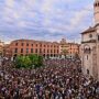 Copertina di La risposta di Modena: in 5mila in piazza dopo l’appello del sindaco Mezzetti. “Uniti contro chi semina odio”