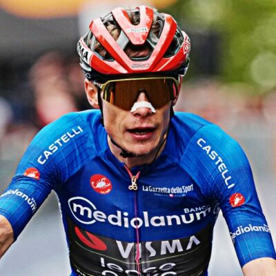 Copertina di Giro d’Italia, altro squillo di Vingegaard: vince la nona tappa. Eulalio rimane in rosa, delusione Pellizzari | Ordine d’arrivo e classifica