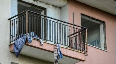 Copertina di Sposato, padre, disoccupato e tossicodipendente: il ritratto di Mario Landolfi, il killer delle prostitute. “Le ho abbordate a una fermata bus a Napoli”
