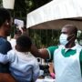 Copertina di Ebola, l’Oms dichiara l’emergenza sanitaria internazionale: “Ceppo raro e senza vaccino in RD Congo e Uganda”