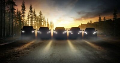 Copertina di Ford frena sul “tutto elettrico”, in Europa torna la strategia multi-energia