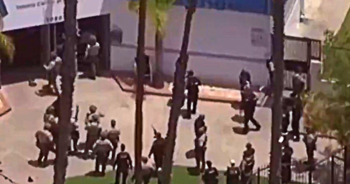 usa sparatoria in un centro islamico a san diego almeno due morti diversi feriti da Ilfattoquotidiano.it usa sparatoria in un centro islamico a san diego almeno due morti diversi feriti
