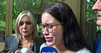Copertina di Siena, assolti due schermidori accusati di stupro di gruppo. L’atleta in lacrime: “Non ci posso credere. Sono stanca, ma non mi fermerò mai”
