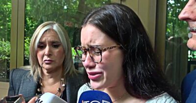 Copertina di Siena, assolti due schermidori accusati di stupro. L’atleta in lacrime: “Non ci posso credere. Sono stanca, ma non mi fermerò mai”