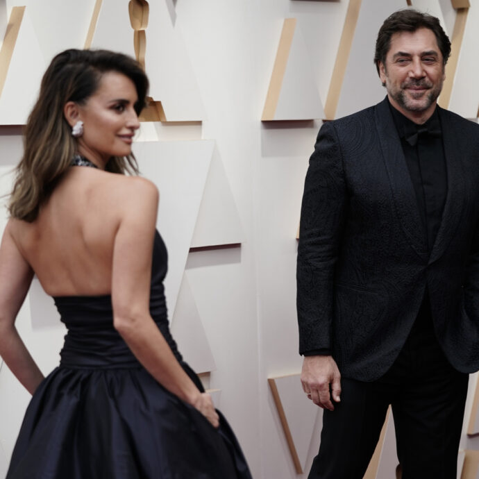“A volte guardo Penelope Cruz sulle riviste e penso: “Oddio, è davvero mia moglie? È così incredibilmente bella”: la confessione di Javier Bardem