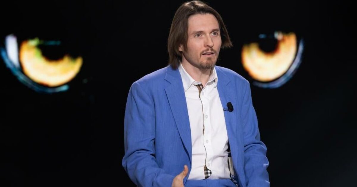 Raffaele Sollecito a Belve: “Un poliziotto mi ha detto: se ti alzi ti riempio di botte e ti lascio in un lago di sangue. Mi avevano minacciato e senza che fosse presente il mio avvocato. Dicevano che sarei stato tutta la vita in carcere”