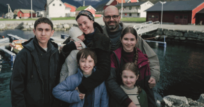 Copertina di A Cannes vince il rigore di Cristian Mungiu, bocciati Refn e Harari