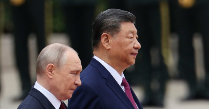 Putin torna da Pechino quasi a mani vuote: puntava all’accordo sul nuovo gasdotto verso la Cina, ma Xi temporeggia e compra Gnl da Trump