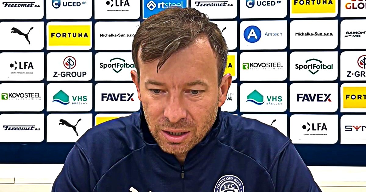 filmava le giocatrici negli spogliatoi con una telecamera nascosta allenatore radiato a vita dall8217uefa da Ilfattoquotidiano.it filmava le giocatrici negli spogliatoi con una telecamera nascosta allenatore radiato a vita dall8217uefa